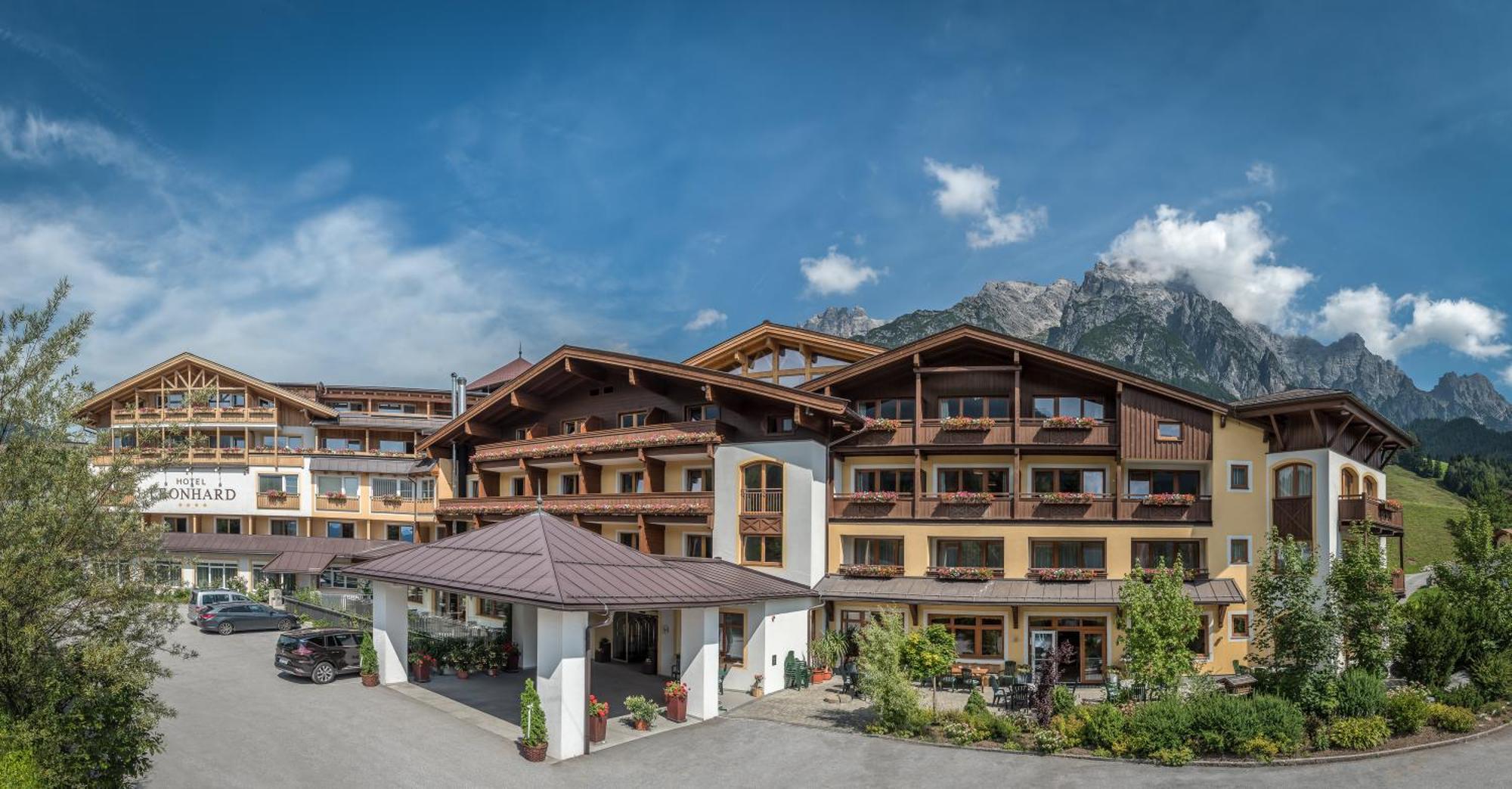 Hotel Leonhard Leogang Bagian luar foto