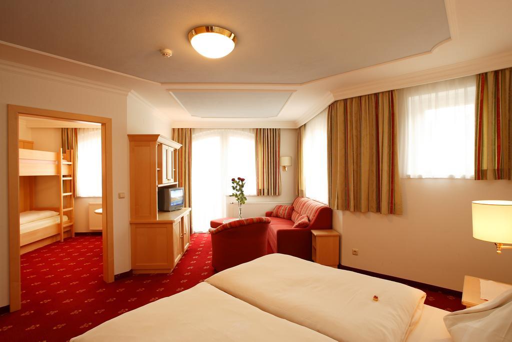 Hotel Leonhard Leogang Bagian luar foto