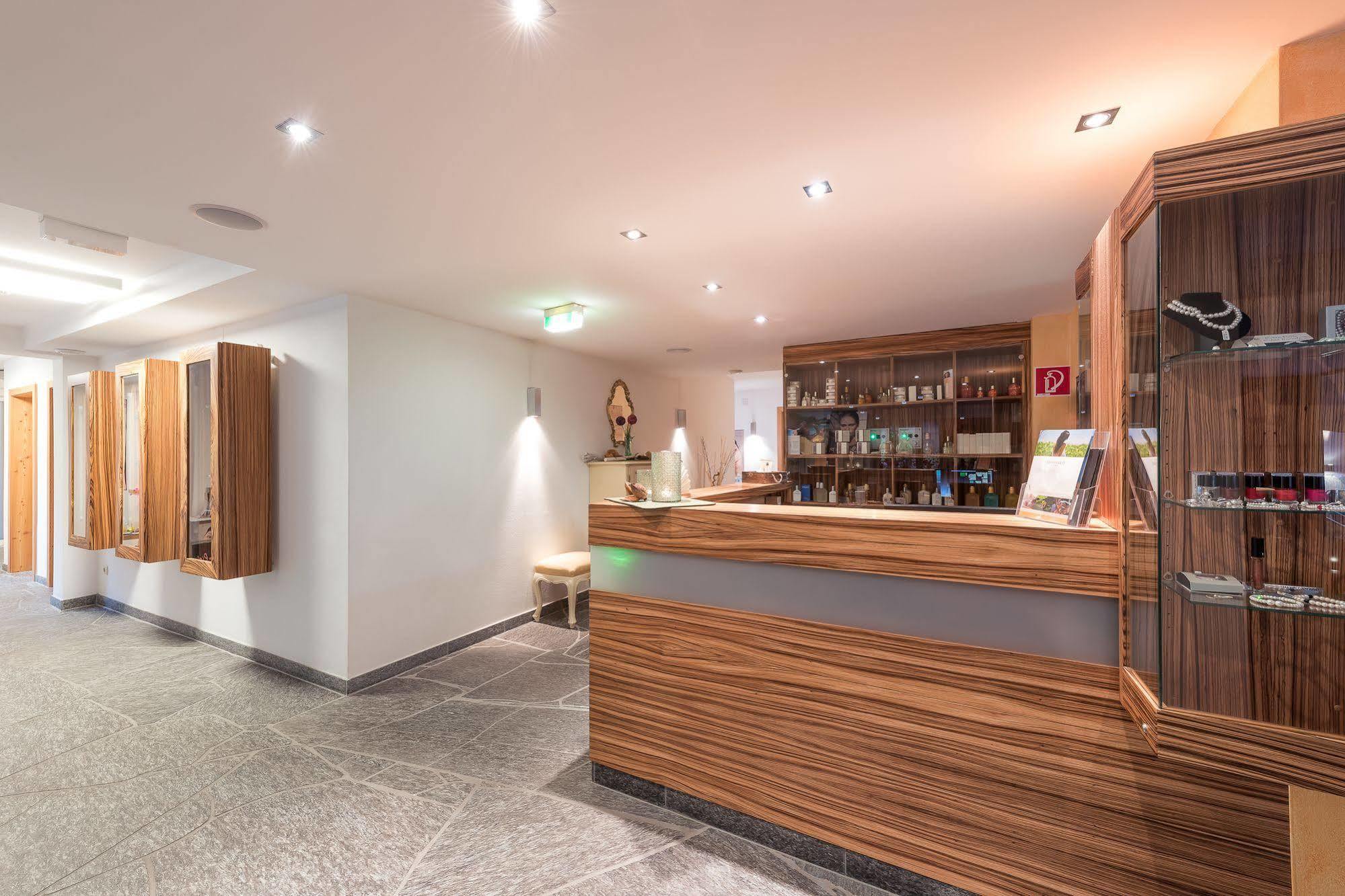 Hotel Leonhard Leogang Bagian luar foto